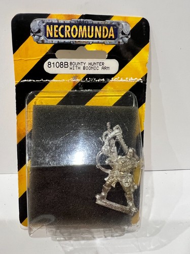 Necromunda bounty hunter with - bounty,